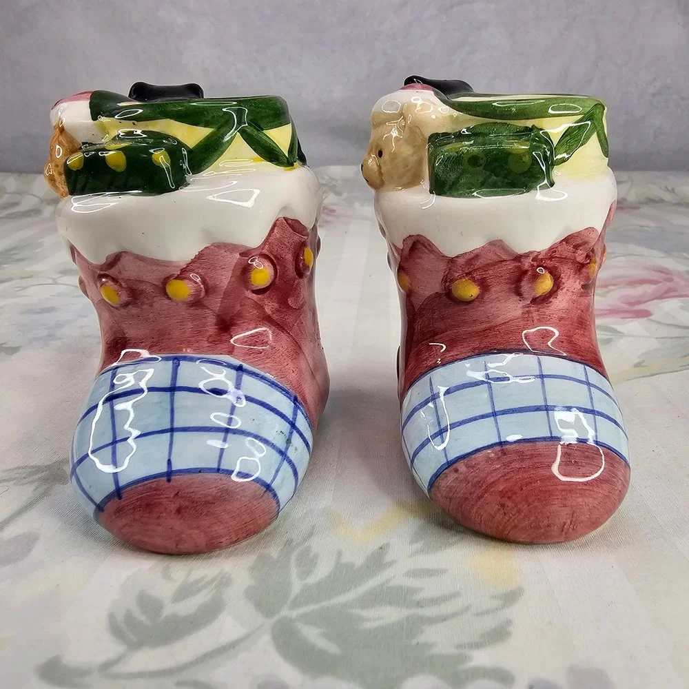 Adorable Ceramic Christmas Stocking Salt Pepper Shakers‎ Teddy Bear Gifts